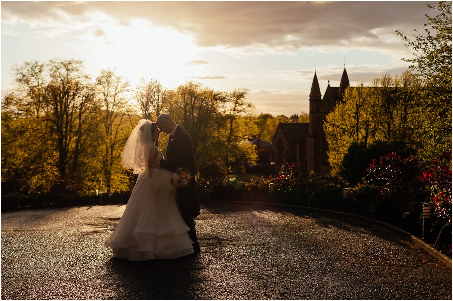 Sherbrooke Castle Hotel Glasgow Wedding Photo Sunset Golden Hour 2019
